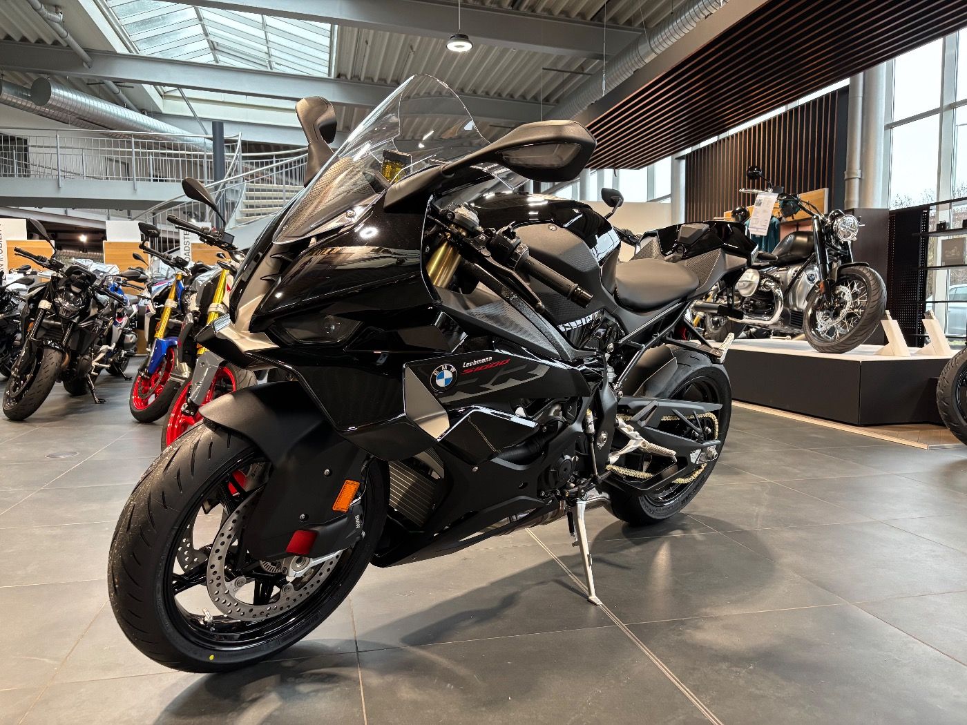 Fahrzeugabbildung BMW S 1000 RR Race- und Dynamikpaket