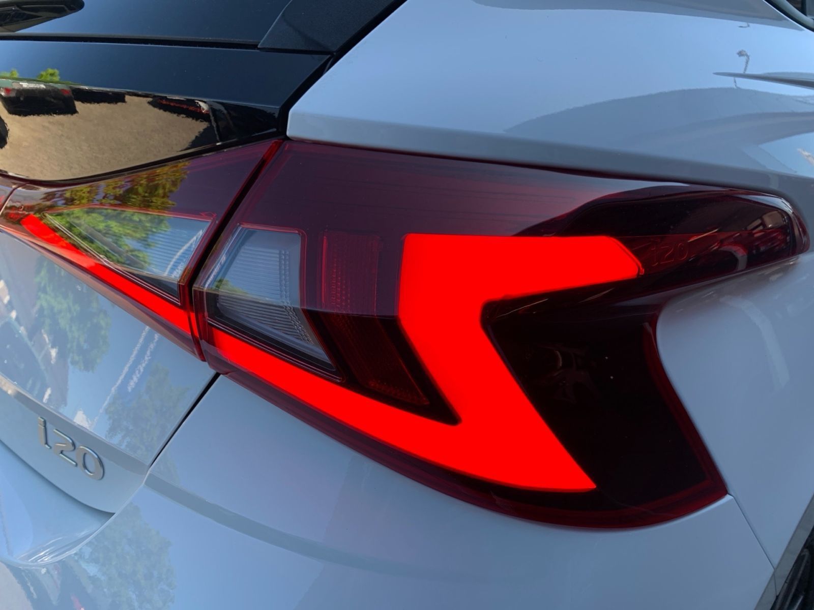 Fahrzeugabbildung Hyundai i20 1.0 T-GDI 7-DCT Trend LED Komfort