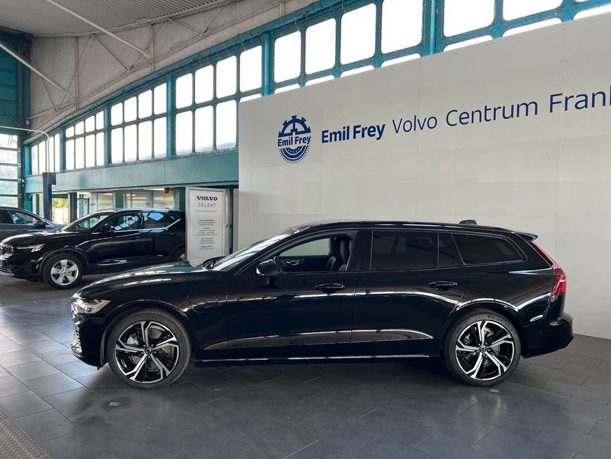 Volvo V60 T6 AWD Recharge Plus-Dark Glasd 360° Pilot B foto 23