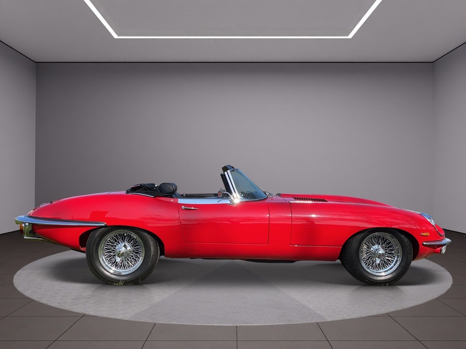 Fahrzeugabbildung Jaguar E-Type 4.2 Cabrio"Elke Sommer"Serie 2 retauriert