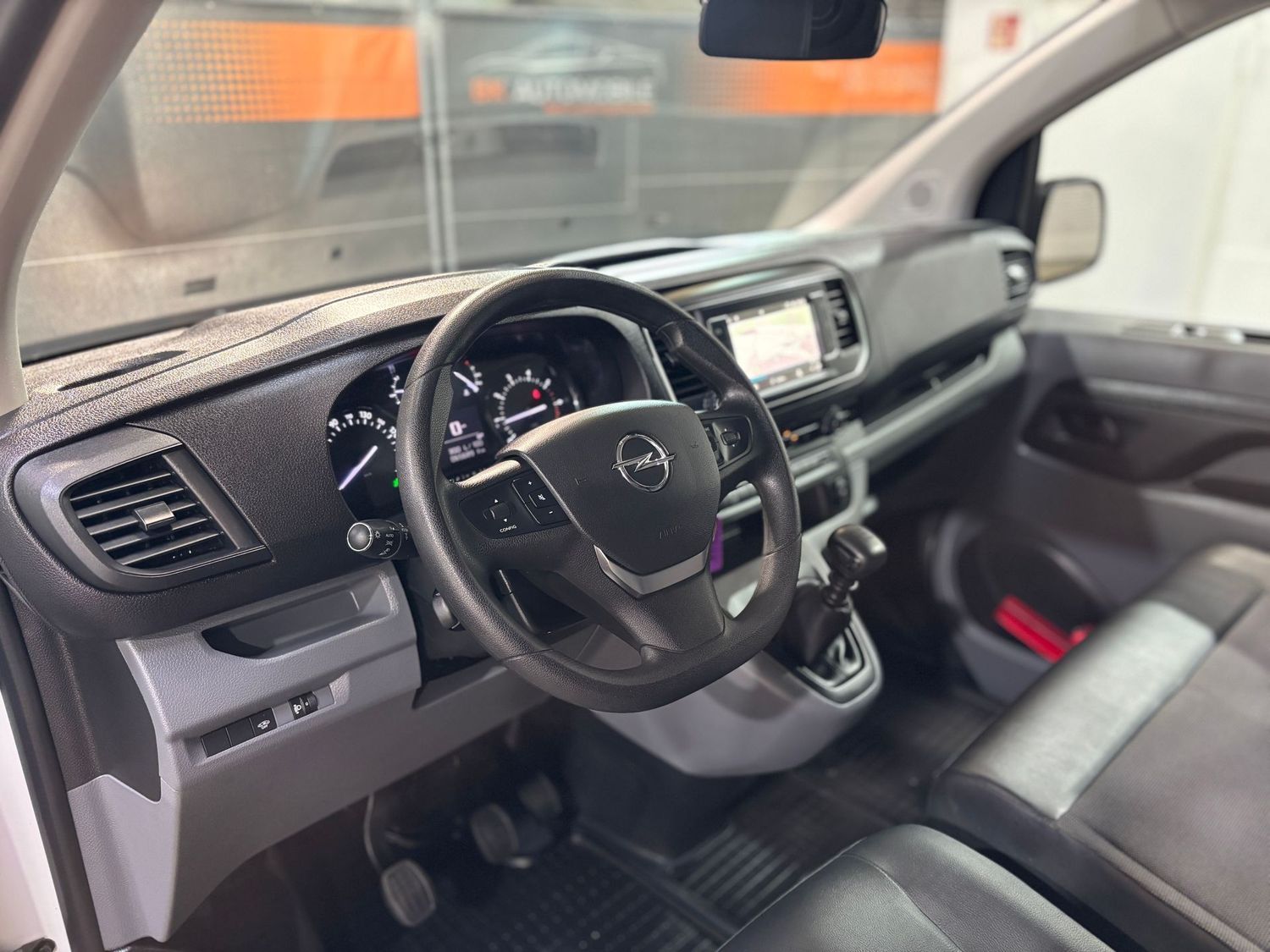 Fahrzeugabbildung Opel Vivaro 2.0 D Edition L3 Sortimo#Kamera#Carplay#K