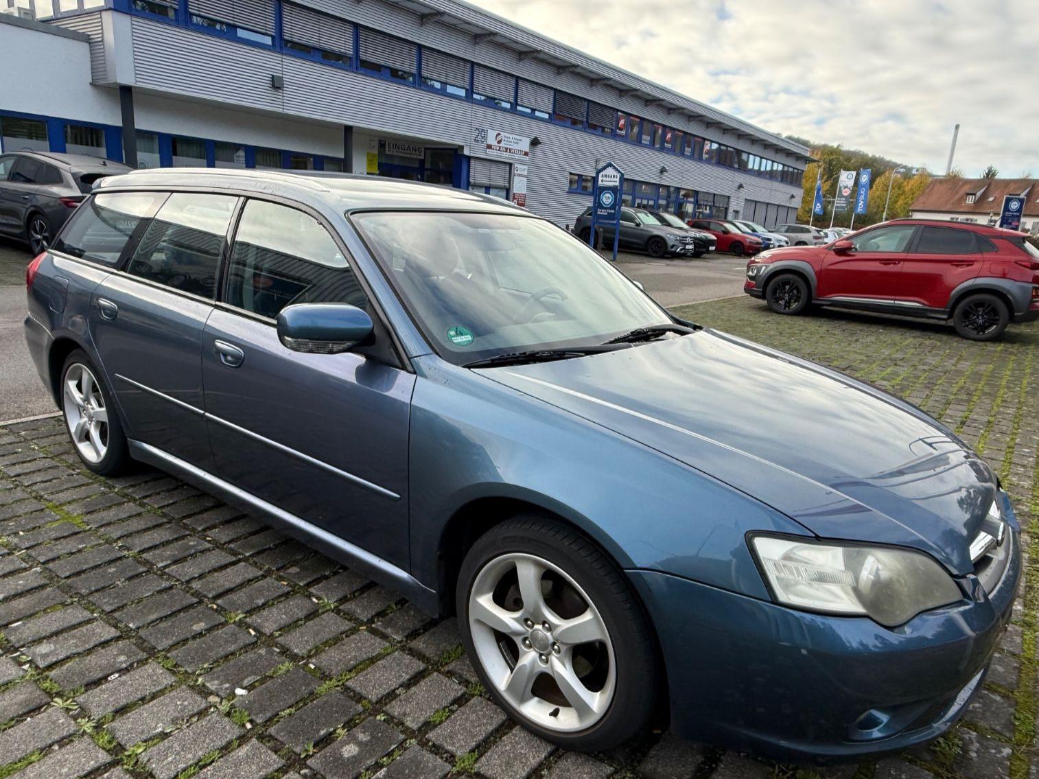 Subaru Outback 2006 — салон