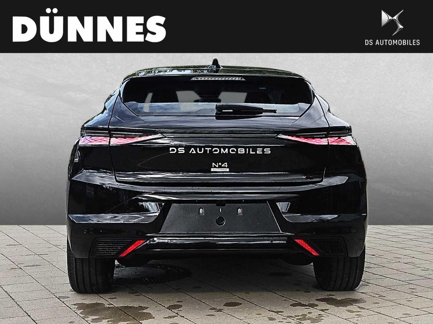 DS Automobiles N°4 E-Tense JULES VERNE Alcantara