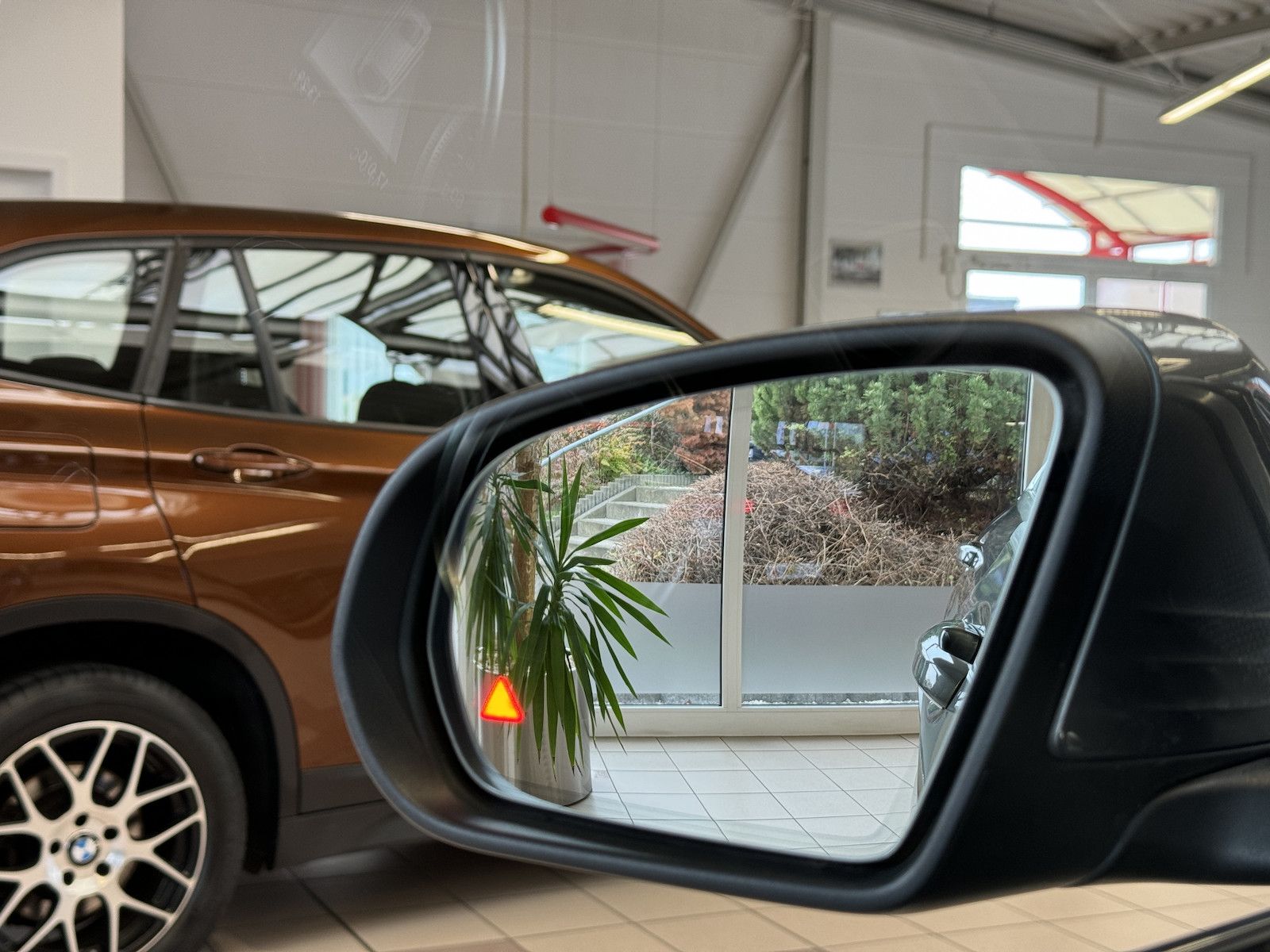 Fahrzeugabbildung Mercedes-Benz GLC 250 Coupe AMG/LED/Distronic/S-Dach/Memo/360°