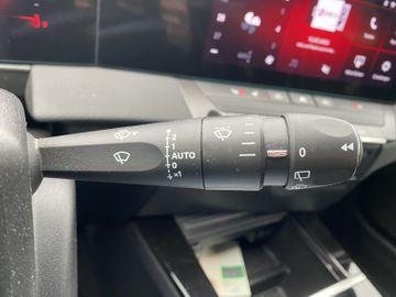 Bild 22 Opel Astra GS AT NAVI/KLIMA AT/SHZ+LHZ/PDC V+H+360CAM