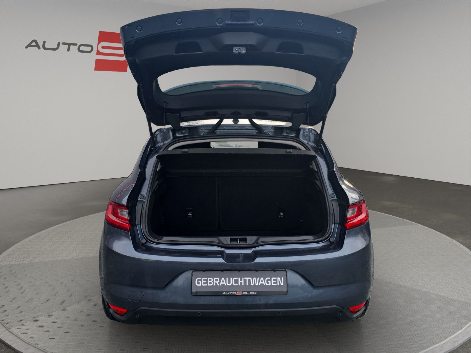 Fahrzeugabbildung Renault Megane IV Play NAVI+PDC+SHZ AUS 1.HAND