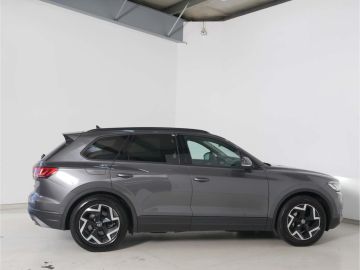 Volkswagen Touareg - 10
