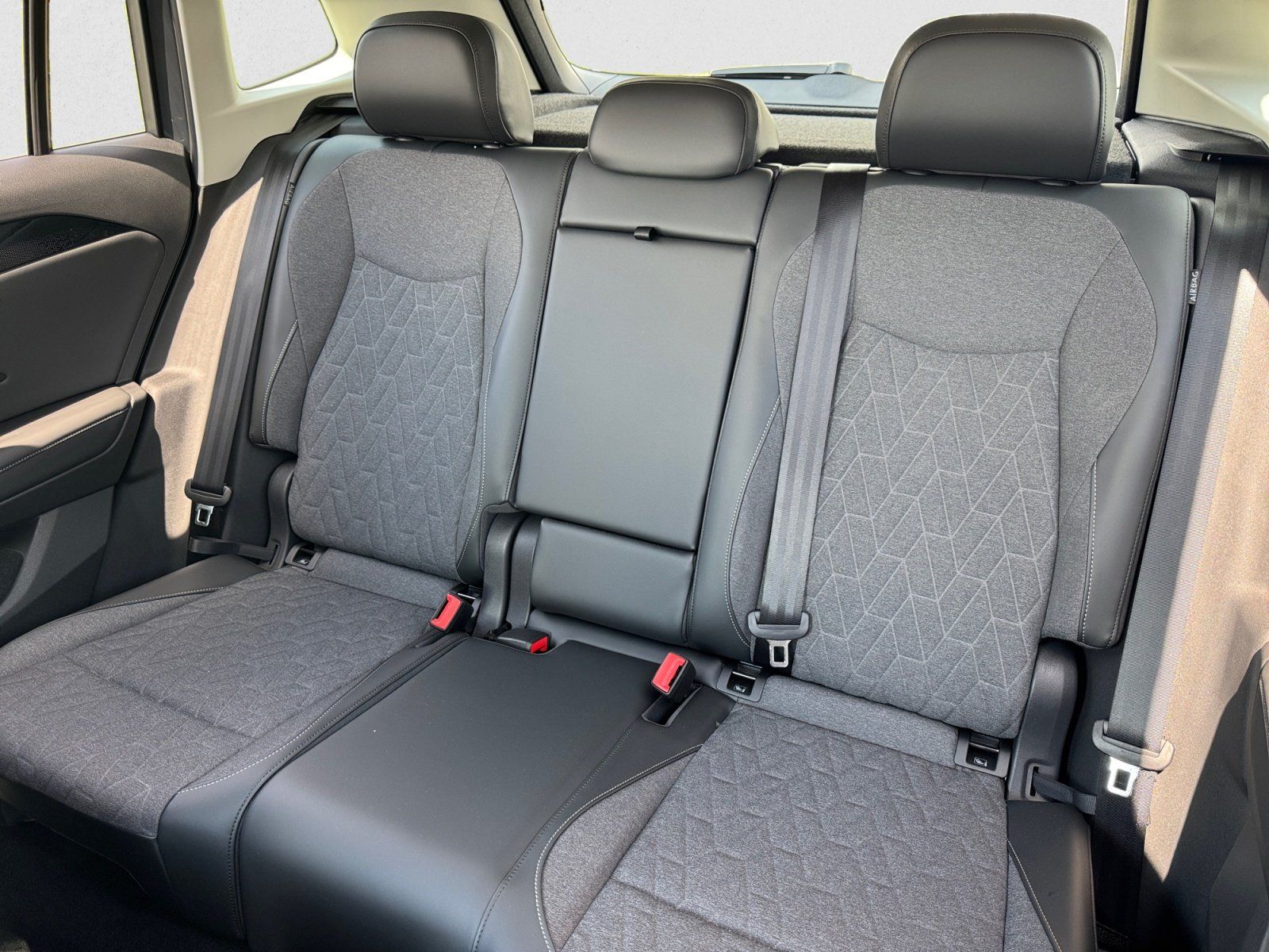 Volkswagen Tiguan - Bild 10