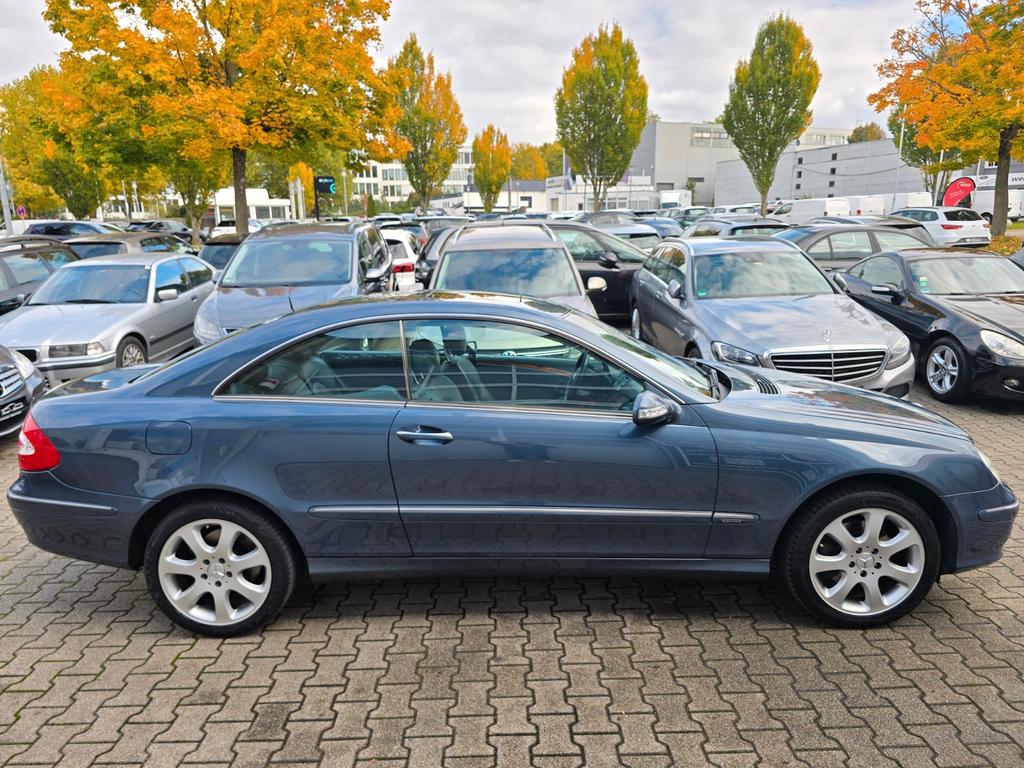 Mercedes-Benz CLK 320