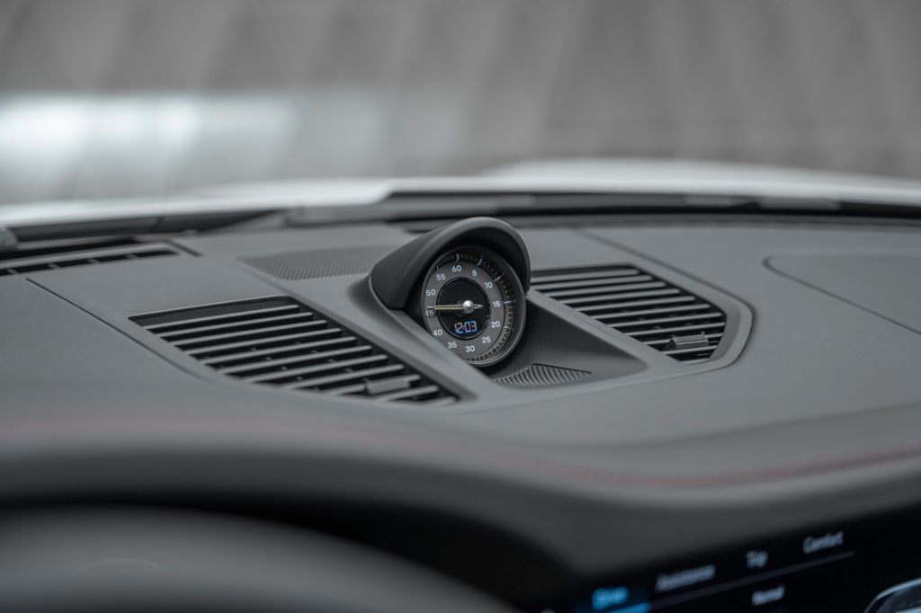 992 GT3 2025 GREY CHRONO LIFT CARBON - Bild 24