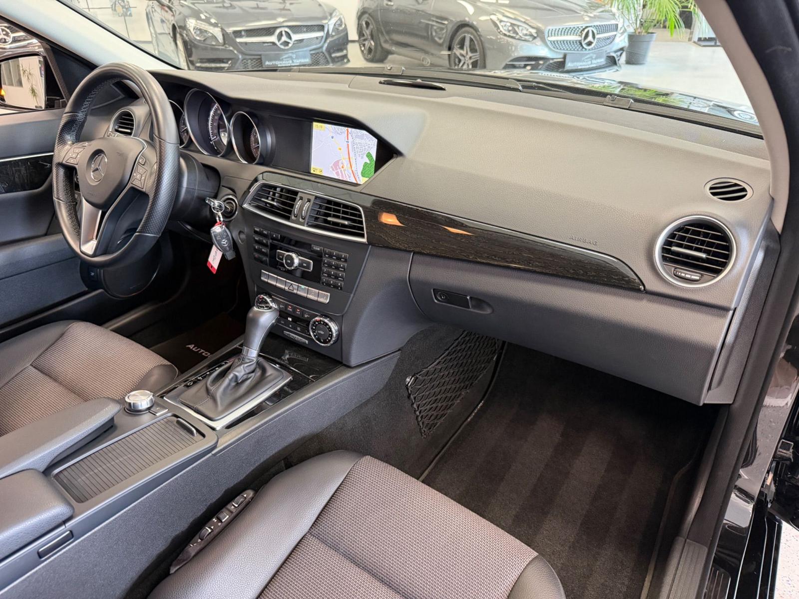 Mercedes-Benz C 350 CGI 4MATIC Avantgarde|Navi|Spurh|HK|Garan.