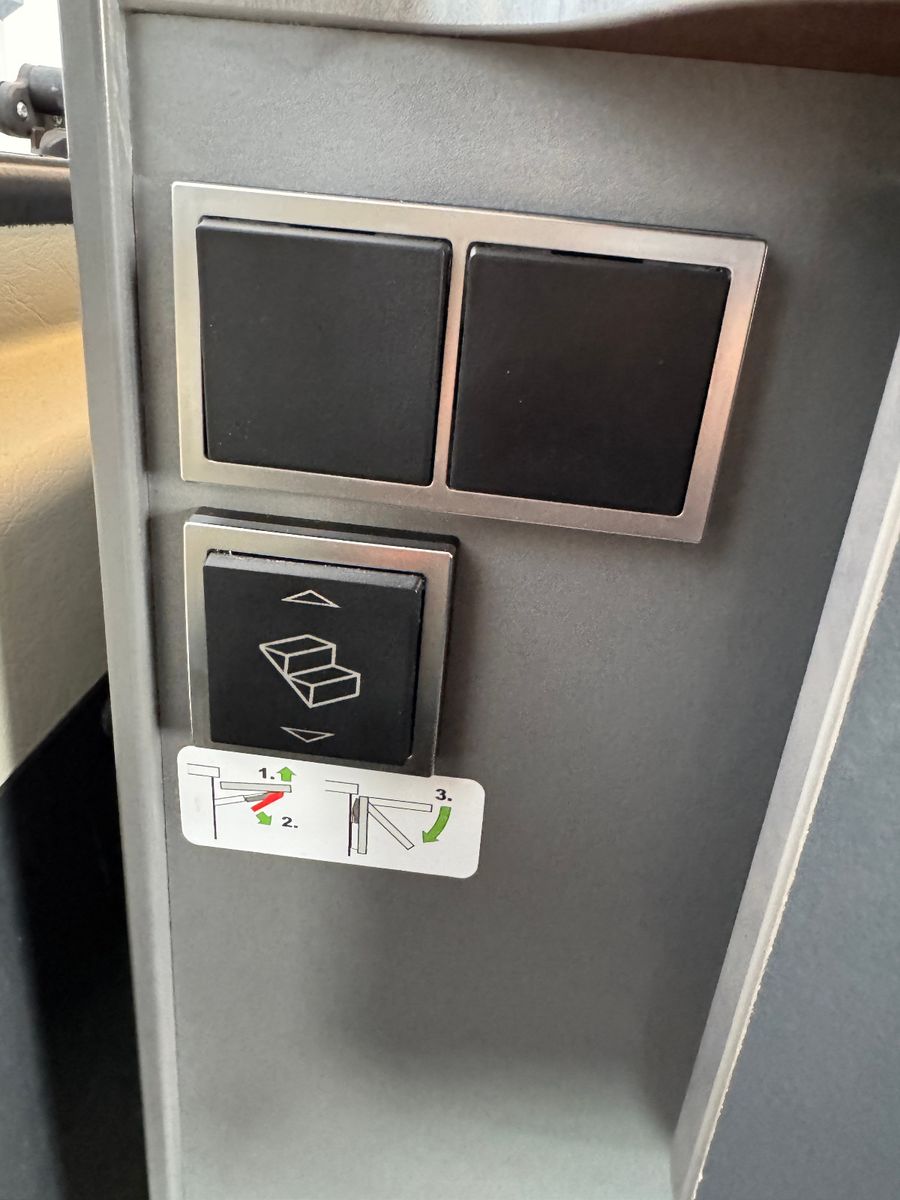 Fahrzeugabbildung Sunlight Cliff 640 FIAT EINZELLBETTEN TV KAMERA 18 ZOLL