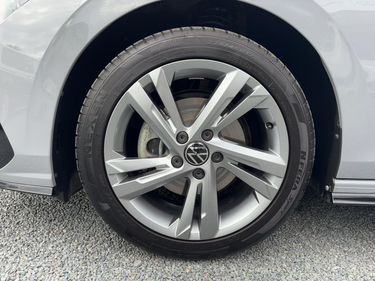 Volkswagen Golf - Bild 12
