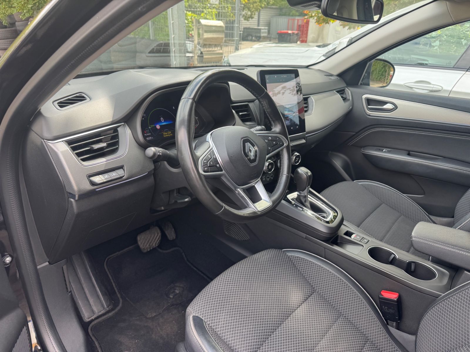Fahrzeugabbildung Renault Arkana Intens E-Tech LED+NAVI+ACC+Kamera