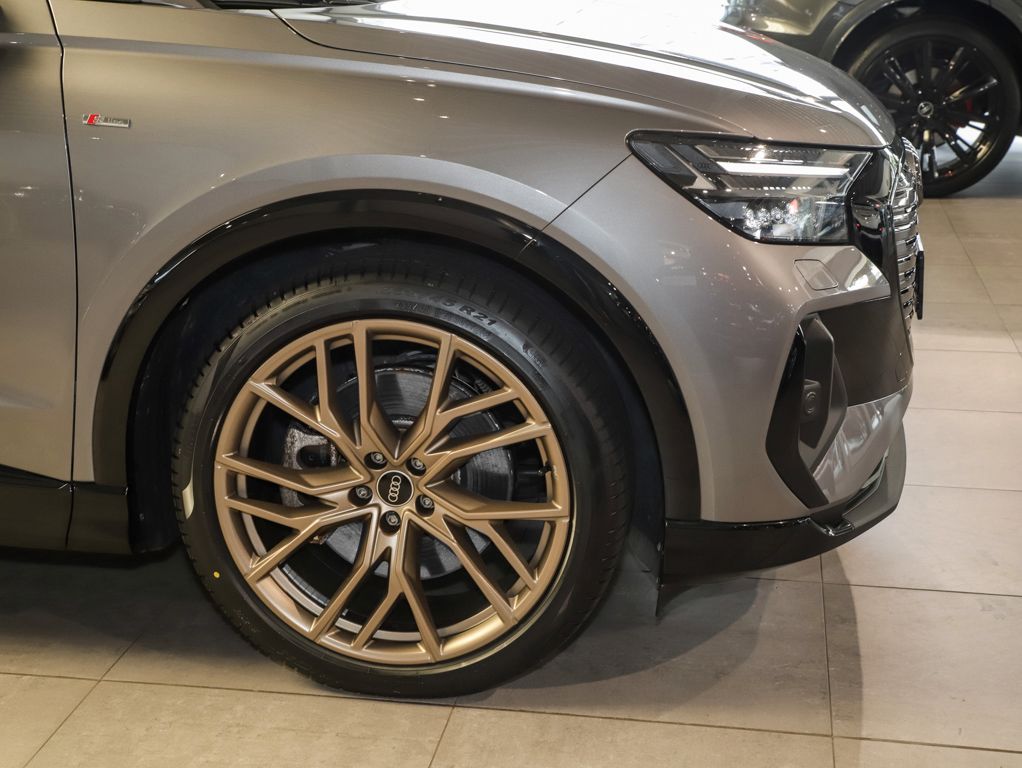 Audi Q4 e-tron Sportback 50 qu 2x S line AHK Pano 21 foto 4