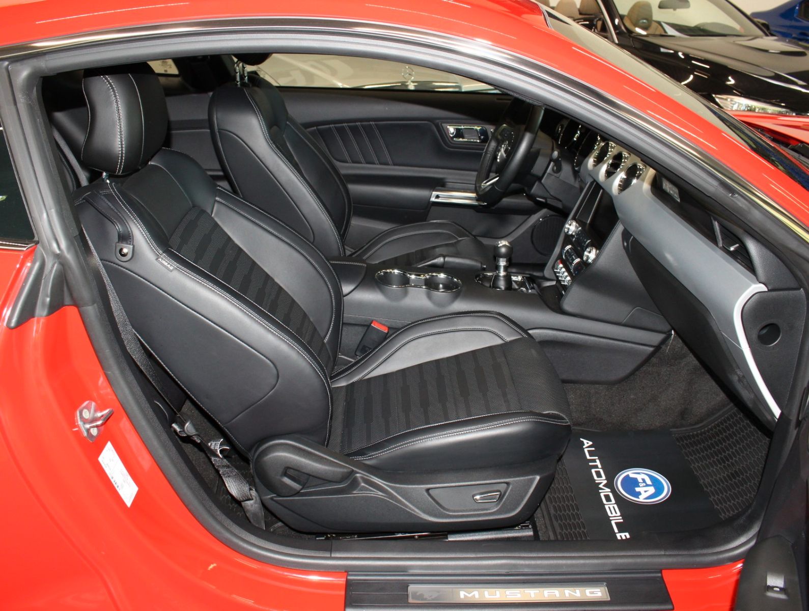 Fahrzeugabbildung Ford Mustang GT Fastback 1.Hand*NUR 12T KM