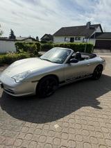 Porsche 996 Carrera Cabriolet Carrera - Porsche 996 mit Benzin-Antrieb: Cabrio, Schaltgetriebe
