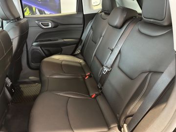 Bild 21 Jeep Compass Summit Plug-In Hybrid 4xe