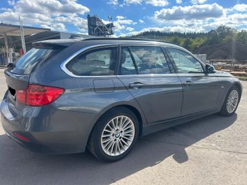BMW 320 - 4