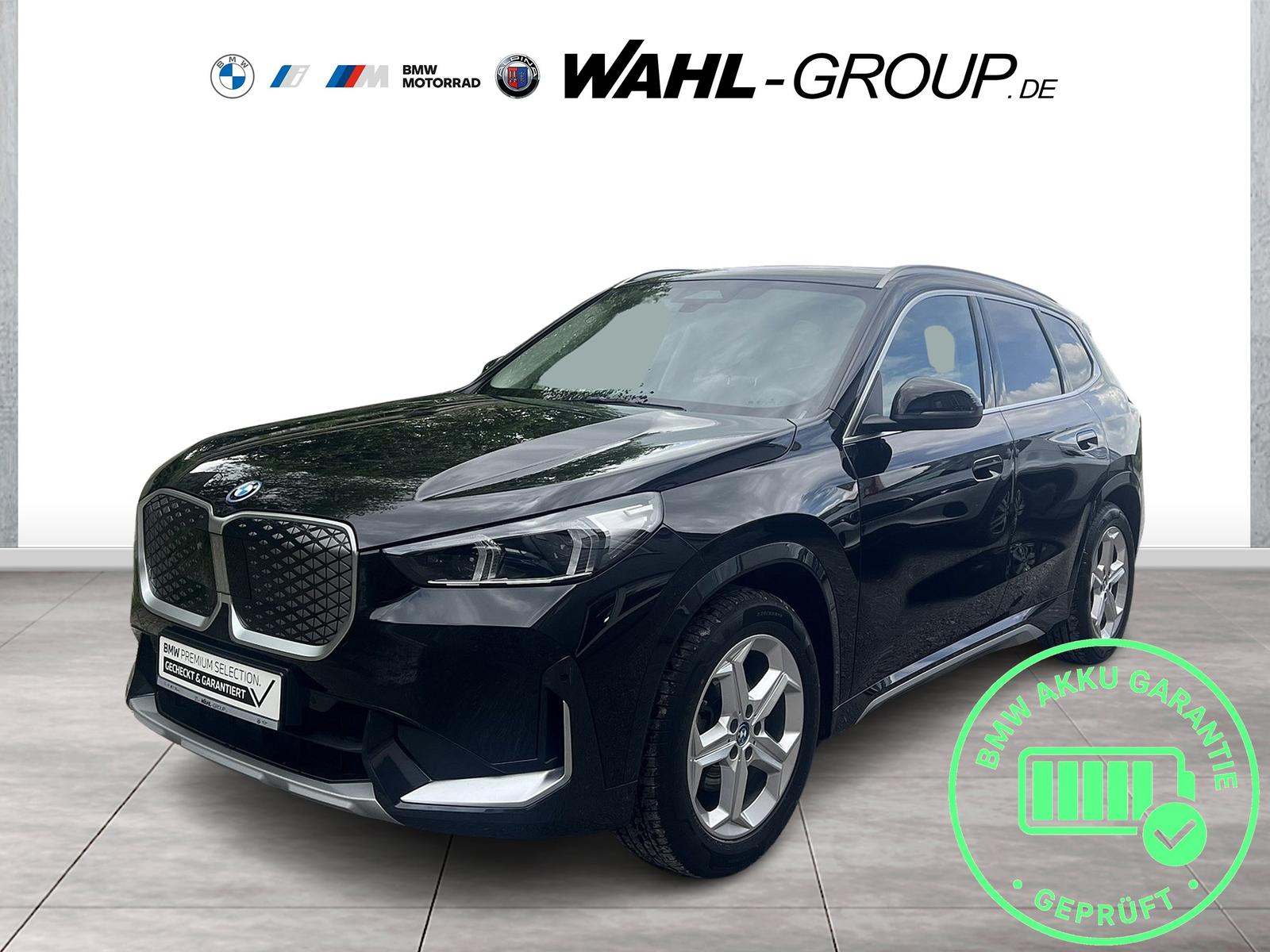 BMW iX1 eDrive20 xLine 100%Akku AHK Adapt LED Sports