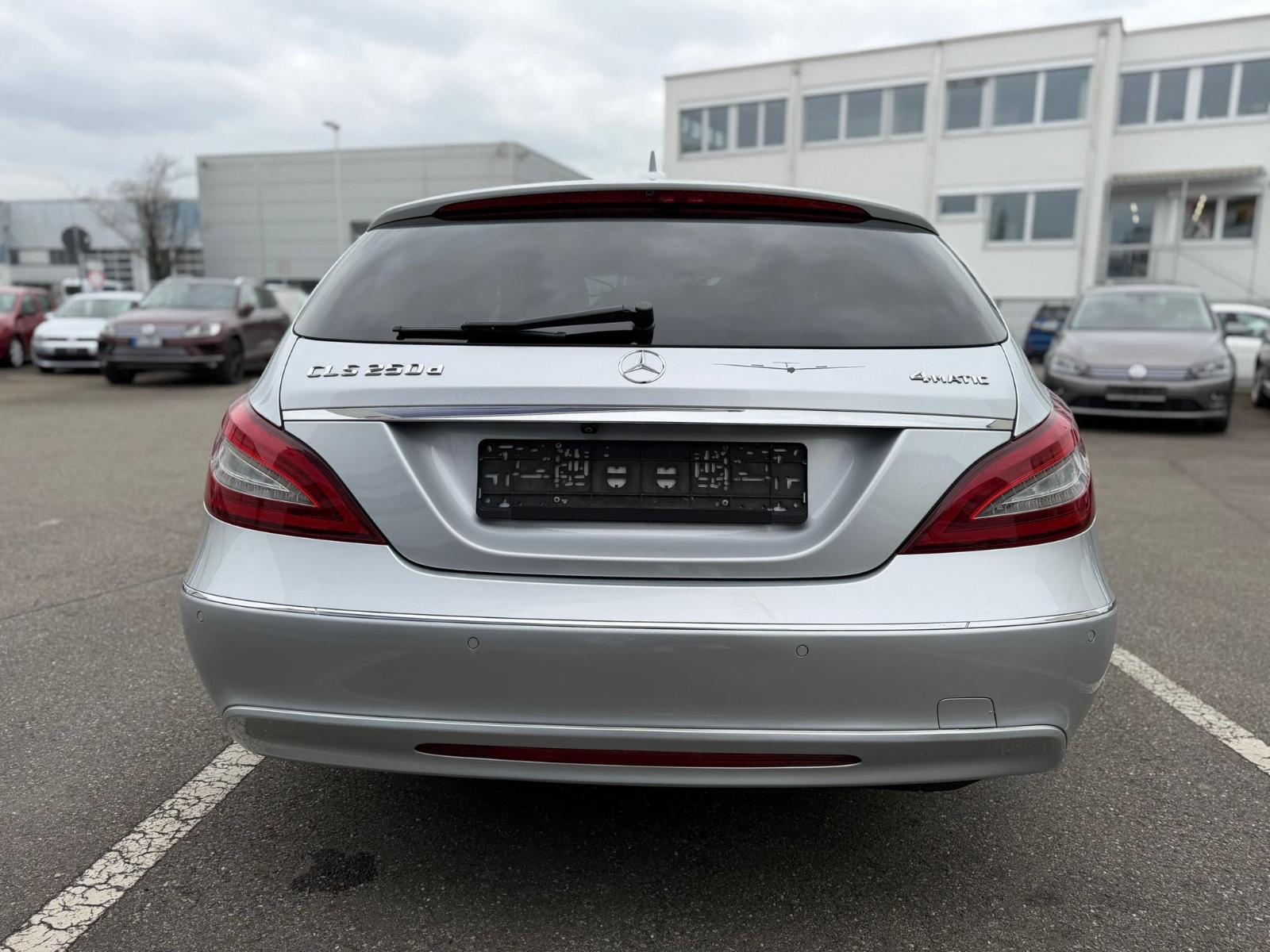 Mercedes-Benz CLS Shooting Brake 250 4Matic AHK Multibeam