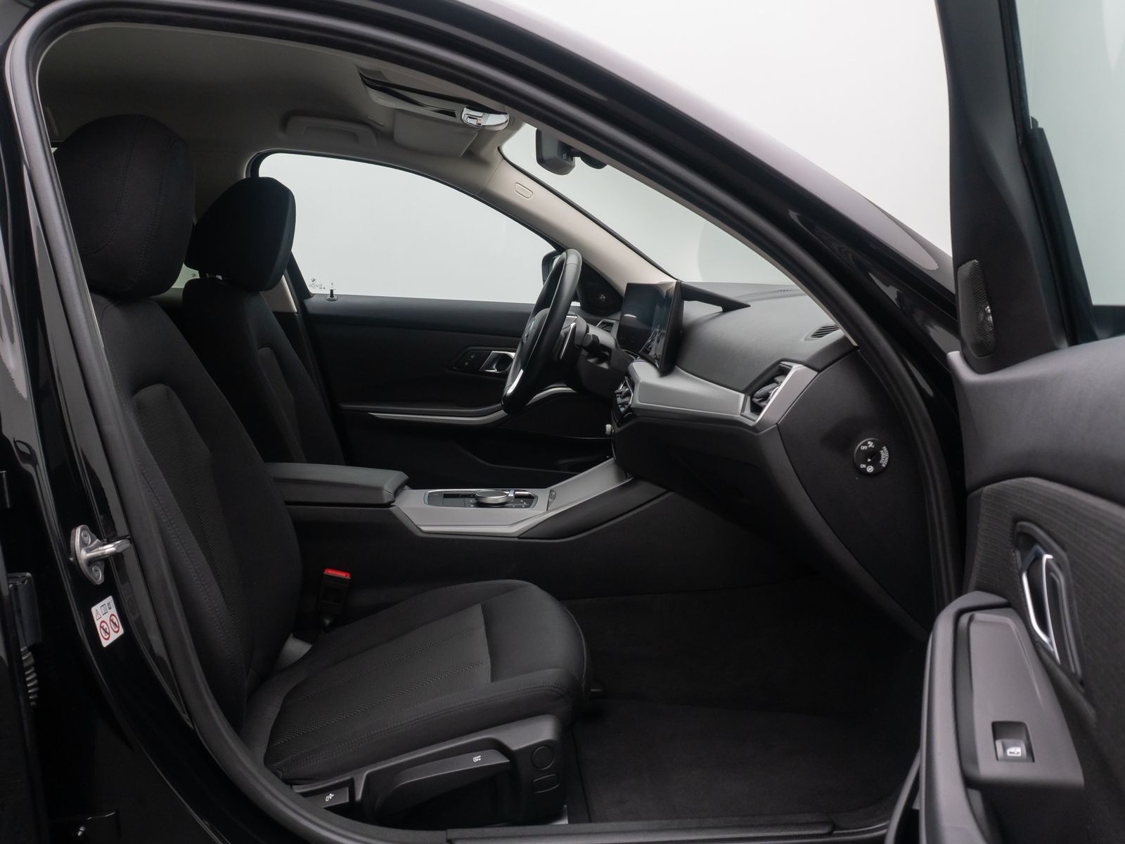 Fahrzeugabbildung BMW 330e H/K Stop&Go DAB Kamera DriveAs FernAs Sport