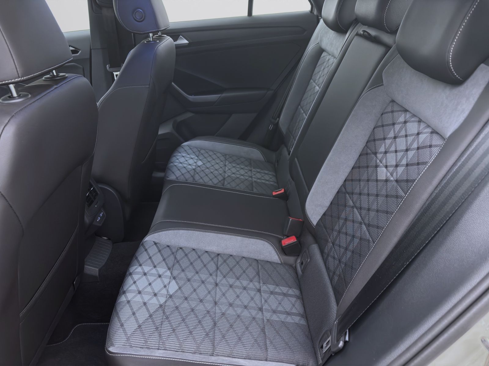 Volkswagen T-Roc - Bild 16