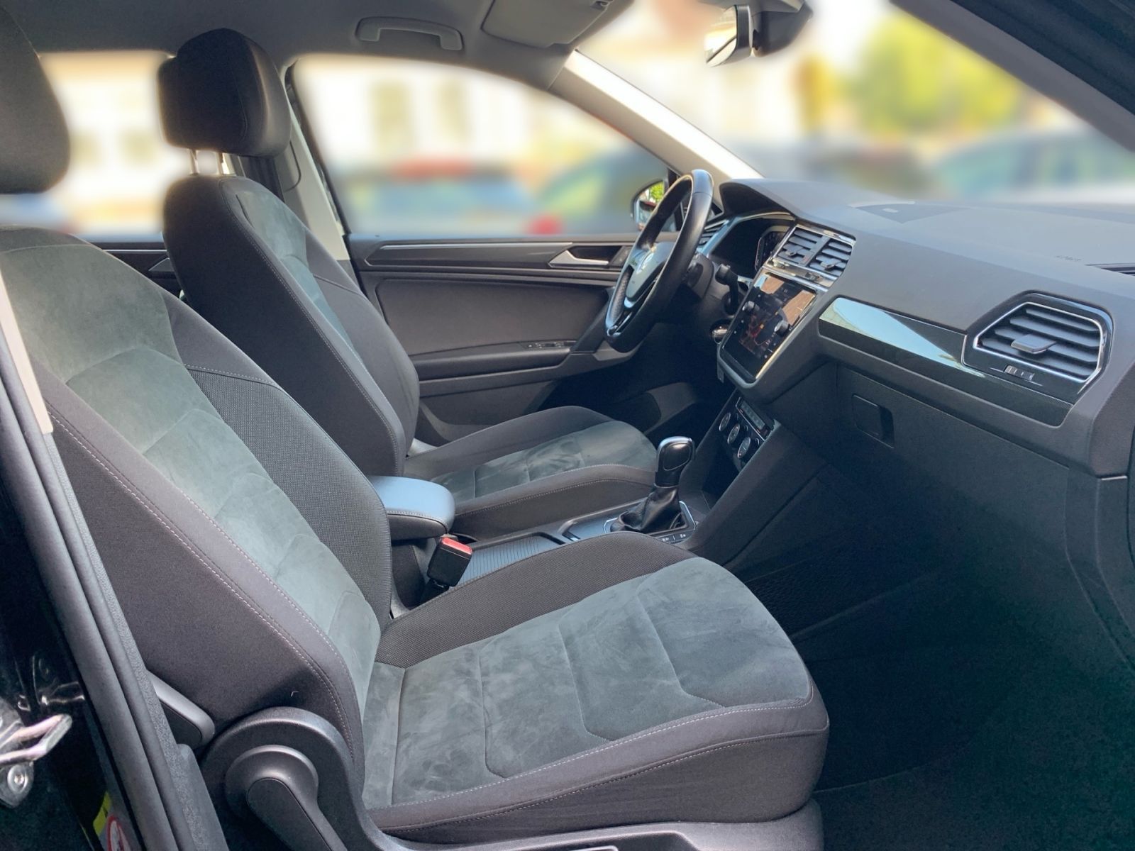 Fahrzeugabbildung Volkswagen Tiguan 1.5 TSI 7-DSG Highline OPF Navi AHK