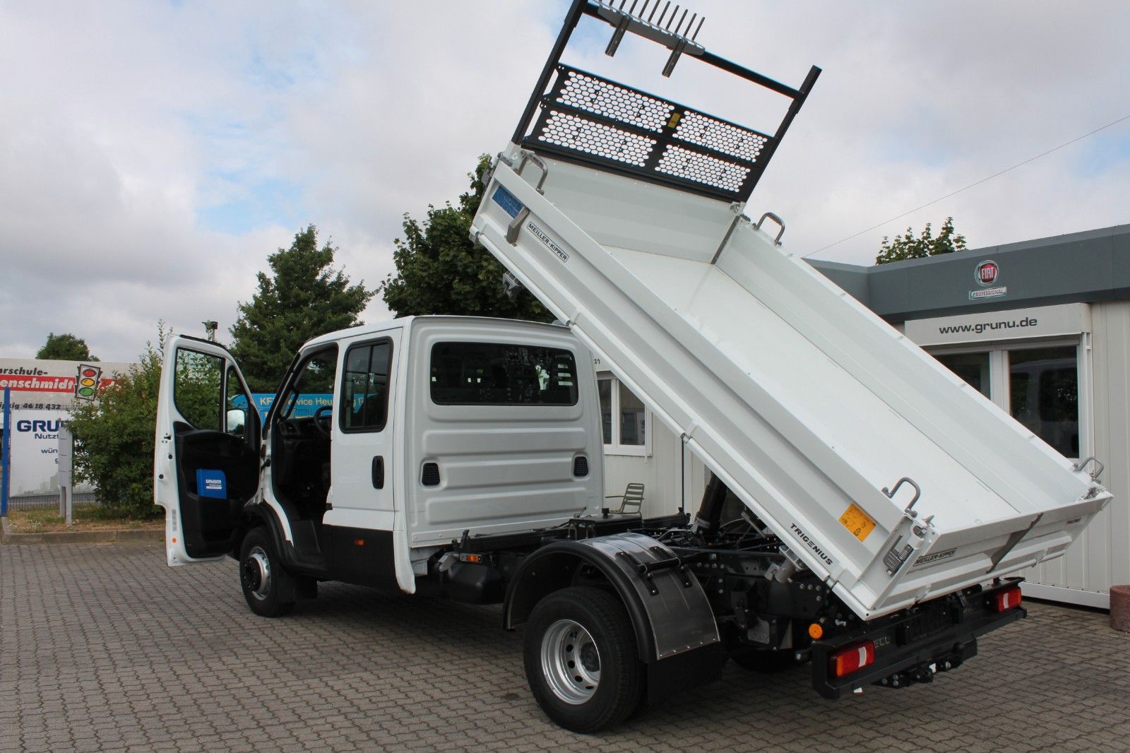 Fahrzeugabbildung Iveco Daily 70 C 18H D K Meiller Kipper DOKA