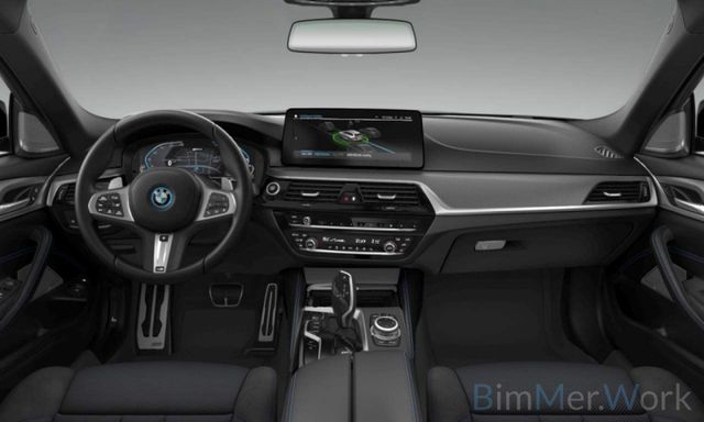 BMW 530e xD M Sport Laser DAB H/K HUD Panorama AHK