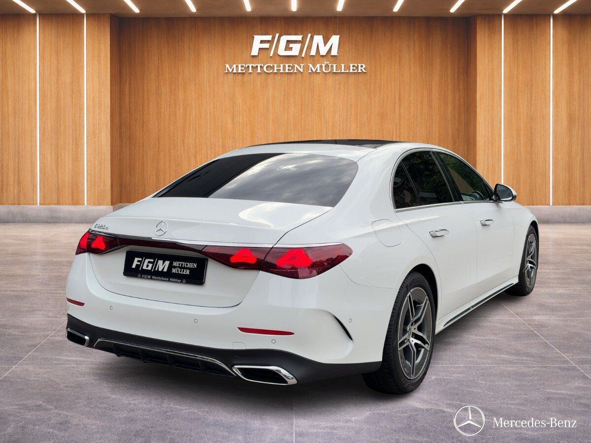 Mercedes-Benz E 220d Limousine AMG-LINE PANO DIGI.LIGH. 360 CA foto 3