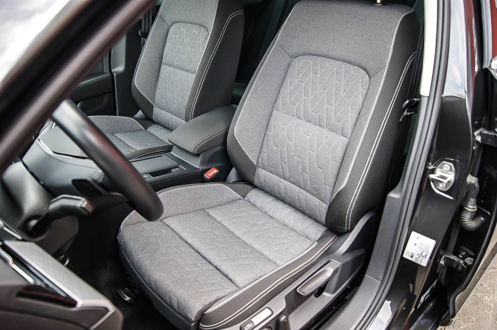 Fahrzeugabbildung Volkswagen Passat Variant GTE MATRIX-LED IQ.DRIVE ACC 1HAND