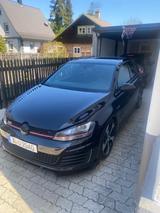 Volkswagen Golf 7 GTI DSG - Volkswagen Golf aus 2012: 7