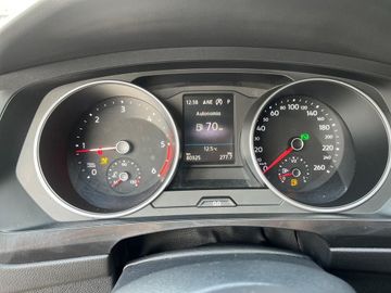 Volkswagen Tiguan - 8