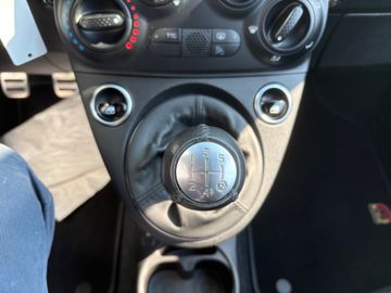 Fahrzeugabbildung Abarth 595C 1.4 T-Jet Klima PDC CarPlay ESTETICO