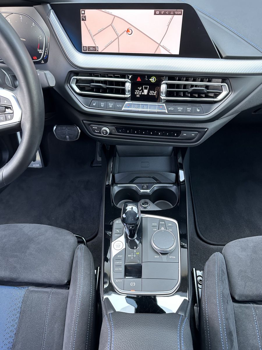 Fahrzeugabbildung BMW 220d Gran Coupé xDrive M-Sport NAV+LED+HIFI+18ZO