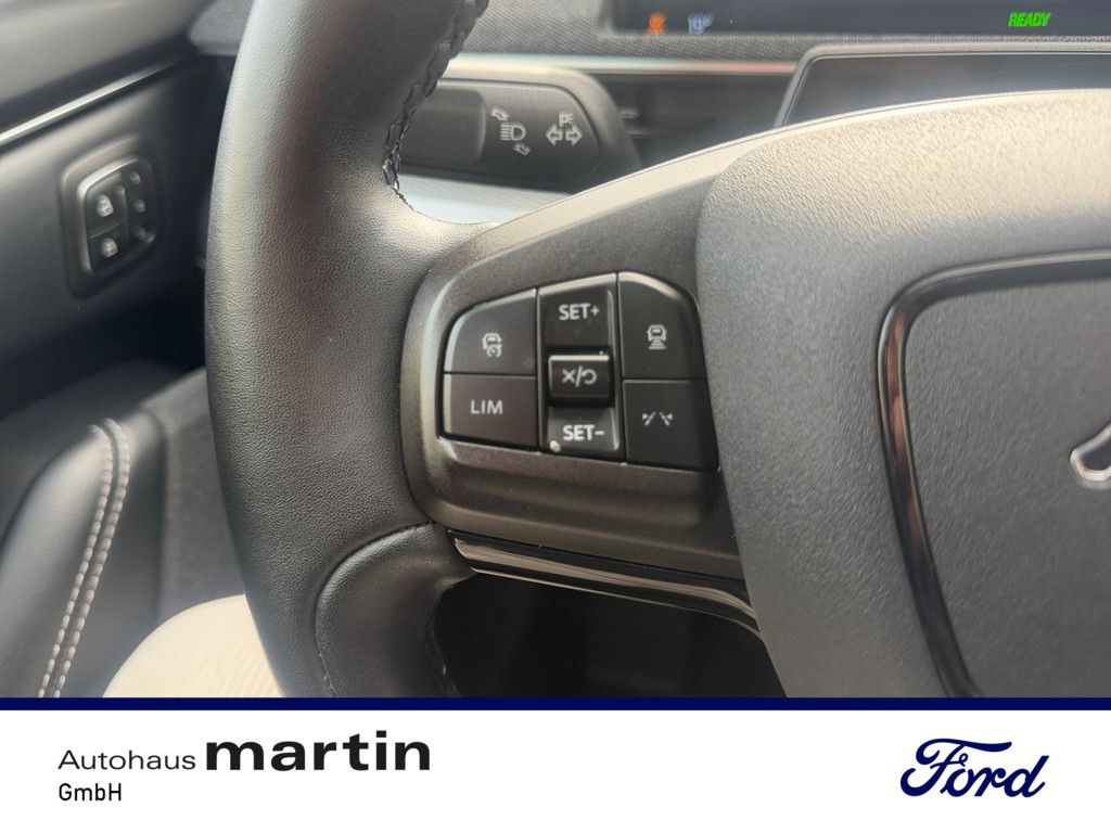 Fahrzeugabbildung Ford Mustang MACH-E Basis Extended Range PANO 360°