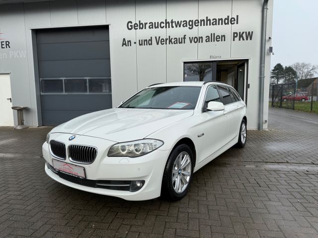 BMW 530 i Touring*LEDER*SHZ*SCHECKHEFT*PDC*GJREIFEN