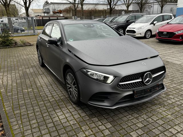 Mercedes-Benz A 250 A -Klasse A 250 e AMG-Line /LED/PDC+Kamera