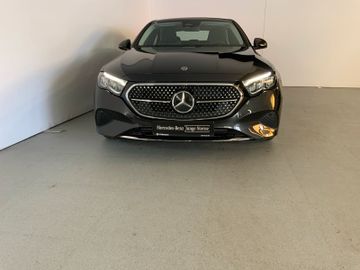Mercedes E 220 - 2