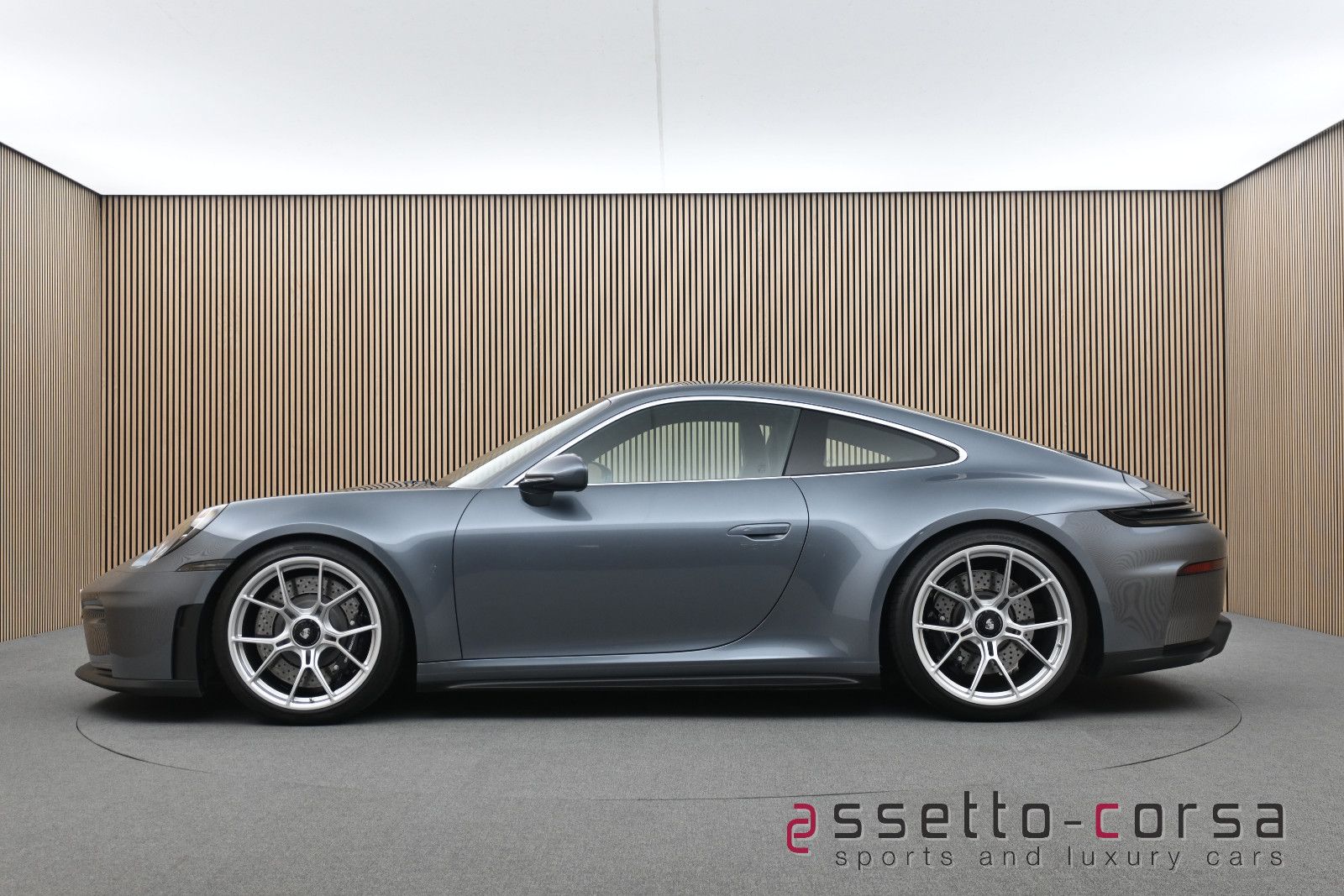 Porsche 911 (992.2) GT3 Touring*Lift*Carbon*Matrix*90L