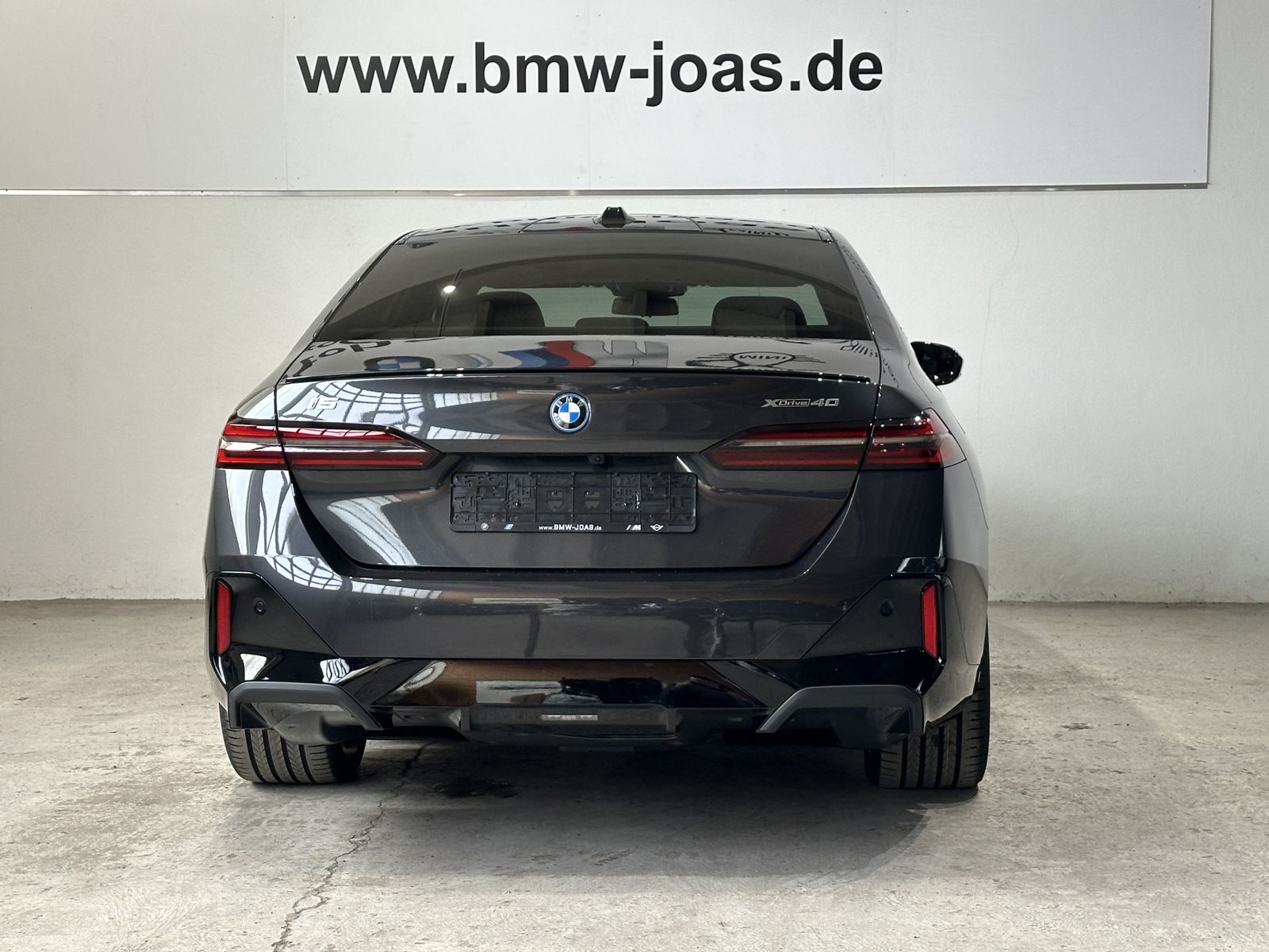 Fahrzeugabbildung BMW i5 xDrive40 20" M Aerodynamikräder, Innenraumkam