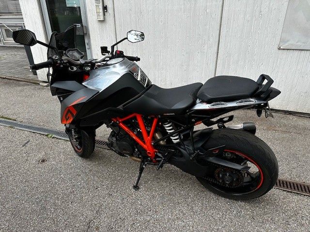 KTM 1290 GT Akrapovic