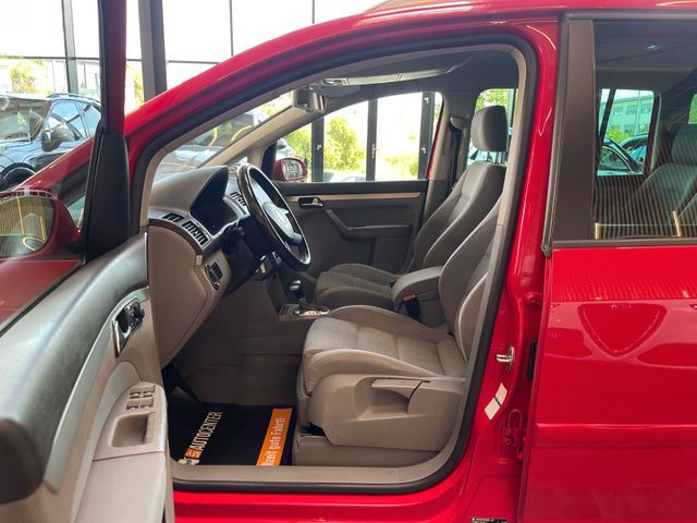 Volkswagen Touran Highline Aut.*1.Hand*TÜV NEU*7 Sitze*AHK*