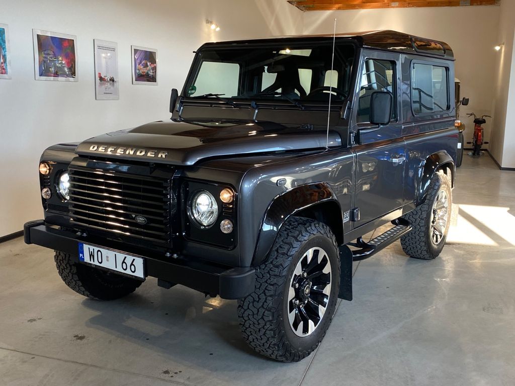 Image of Land Rover Defender