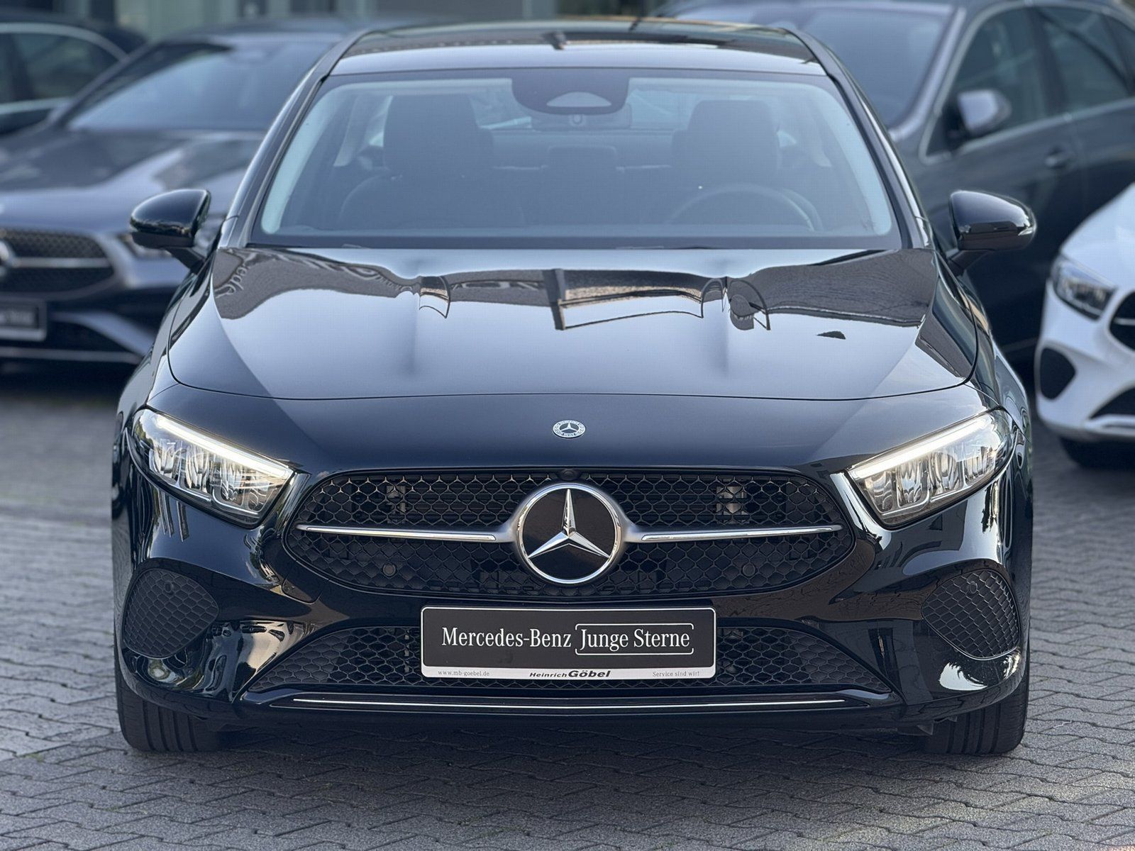 Fahrzeugabbildung Mercedes-Benz A180 Lim. PROGRESSIVE*KAMERA*LED*LENKRADHEIZUNG*