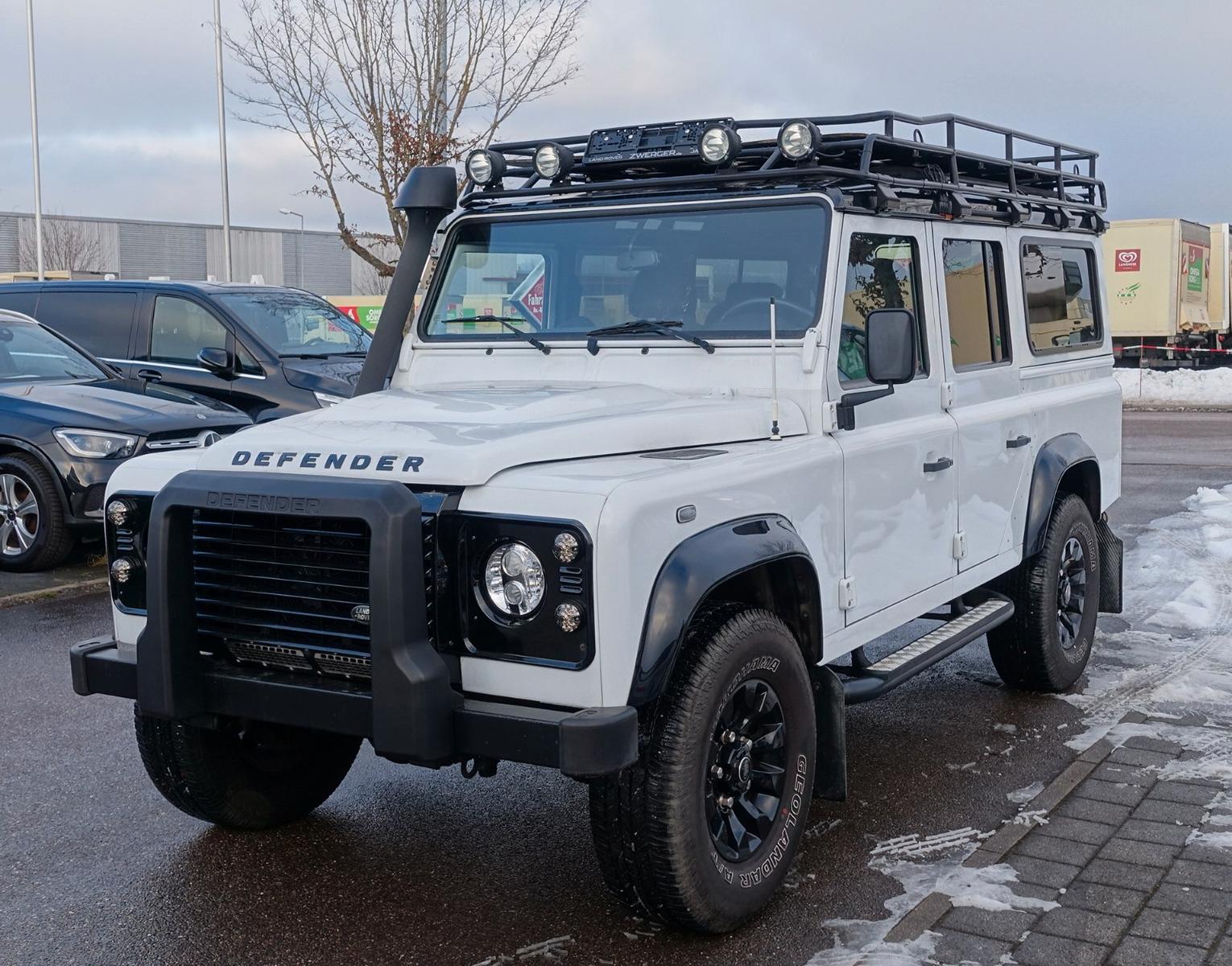 Land Rover Defender 110 SE Station Wagon 7 Sitzer*Klima*