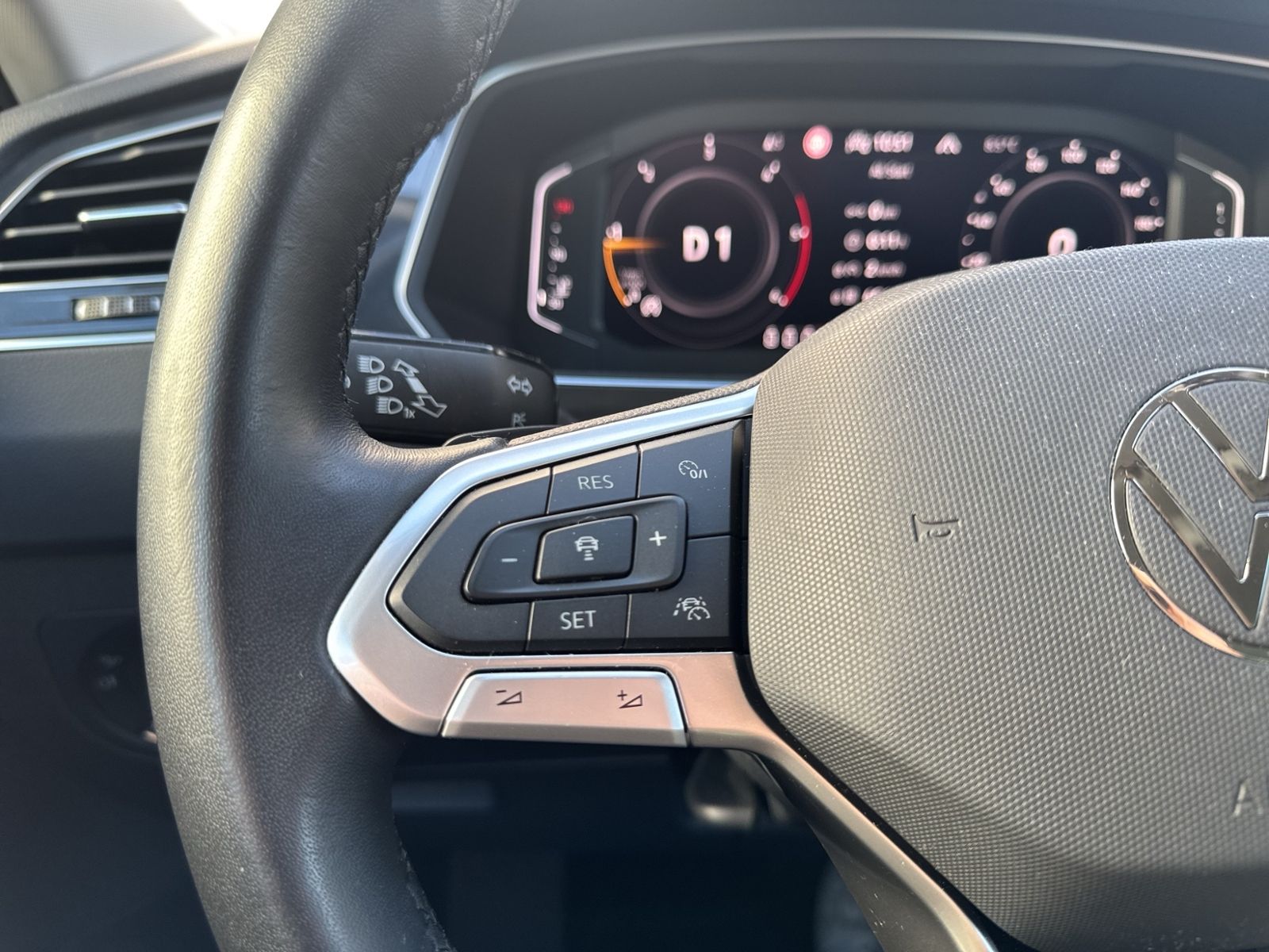 Tiguan 2.0 TDI Elegance 4Motion, AHK, Navi Disco