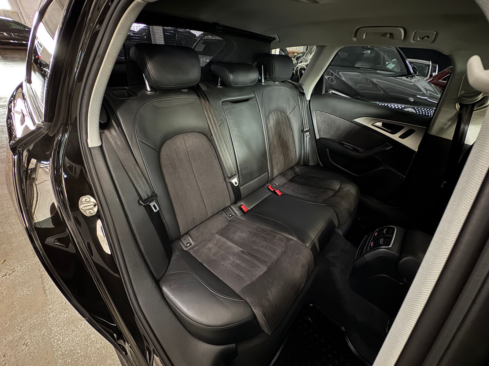Fahrzeugabbildung Audi A6 3.0 TDI QUATTRO SPORT MOTORSOUND NAVI ACC LED