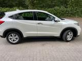 Honda HR-V 1.5 i-VTEC Elegance CVT Elegance - Honda HR-V Gebrauchtwagen in Berlin